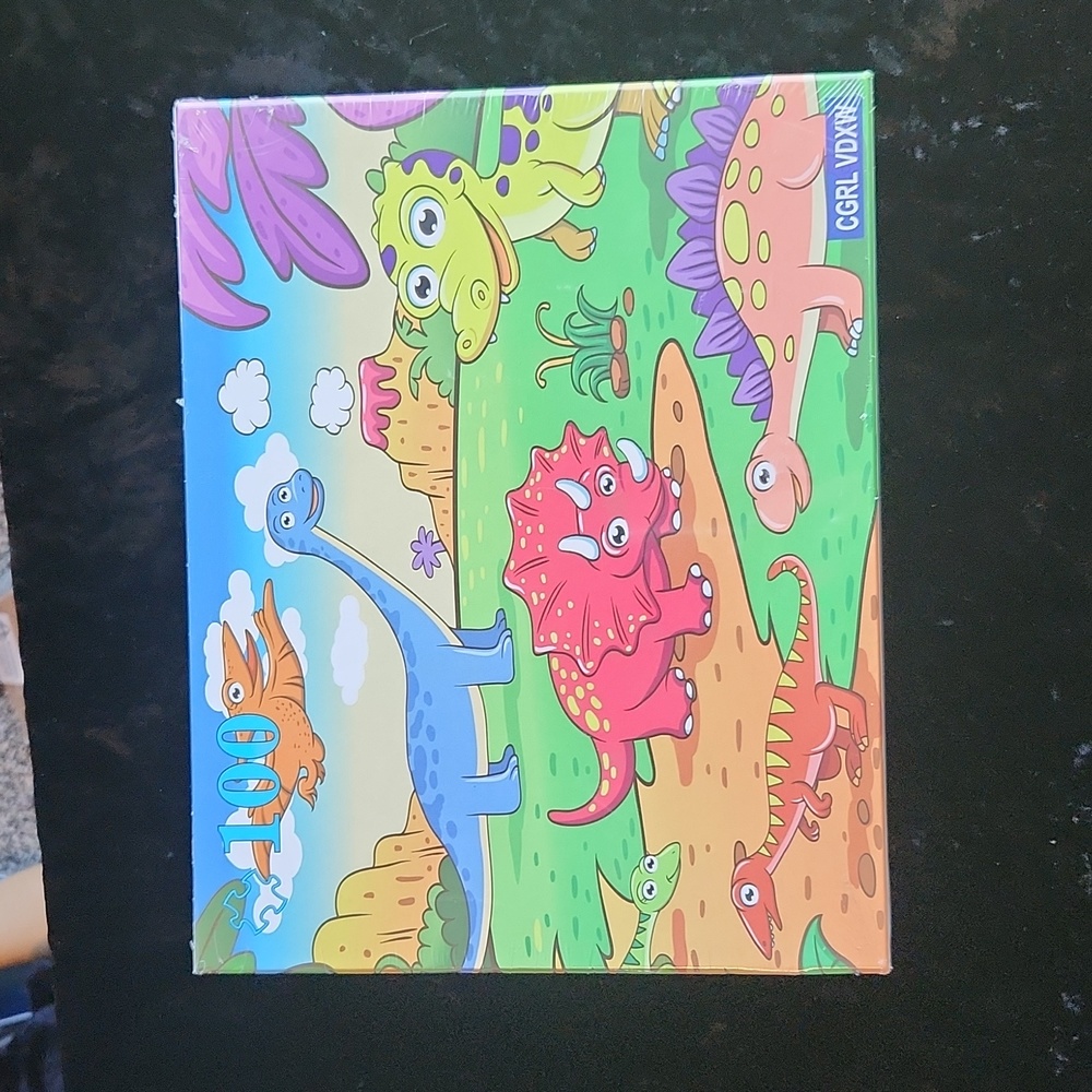 Dinosaur Puzzle ☆ 100 pieces ☆ Sealed box ☆ 20" x 27" ☆ Dinosaurs ☆ NEW